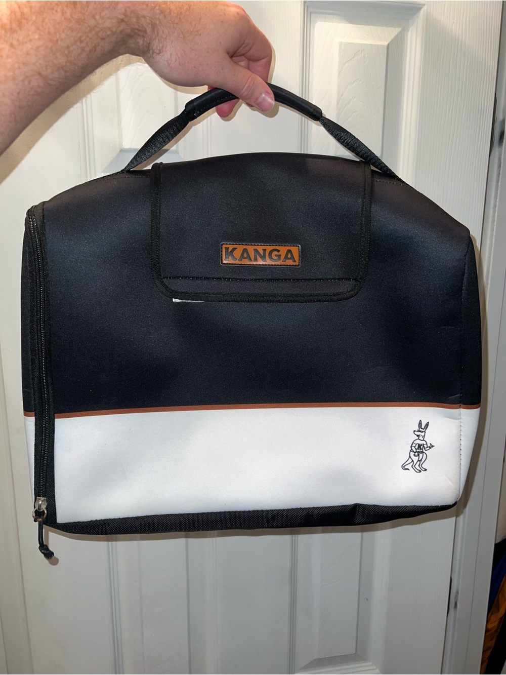Kanga no ice beer cooler